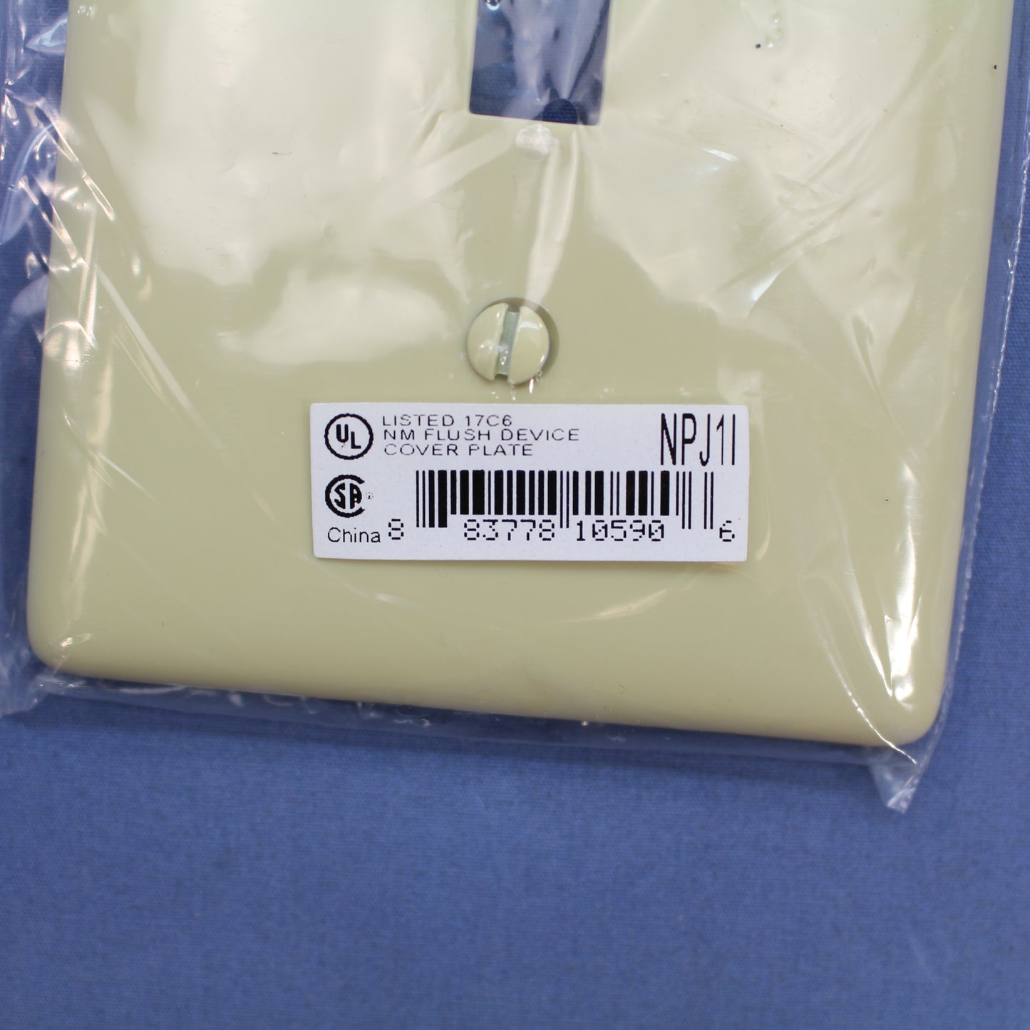 Hubbell NPJ1I Ivory 1-Gang Toggle Switch Unbreakable Nylon Mid-Size Wallplate