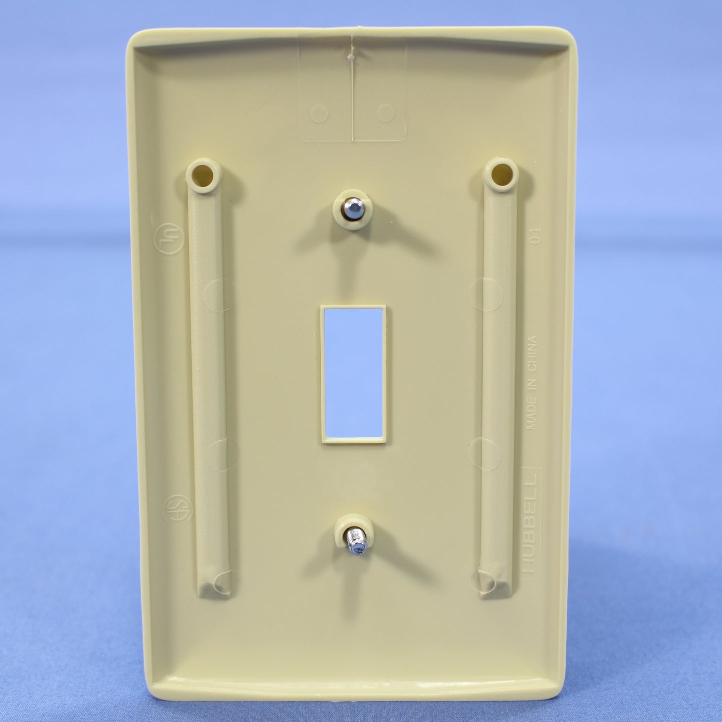 Hubbell NPJ1I Ivory 1-Gang Toggle Switch Unbreakable Nylon Mid-Size Wallplate
