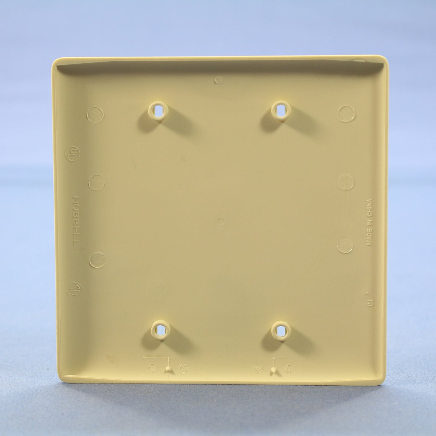 Hubbell NPJ23I Ivory 2-Gang Blank Unbreakable Midsize Wallplate Cover Box Mount