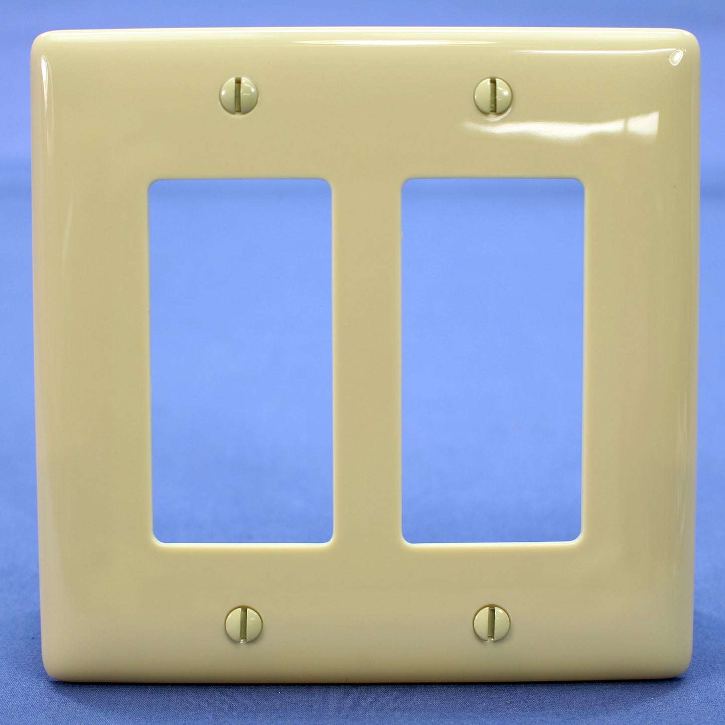 Hubbell NPJ262I Ivory 2-Gang Decorator GFCI Unbreakable Mid-Size Wallplate Cover