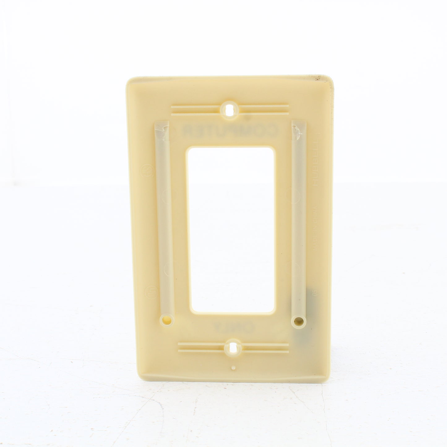 Hubbell NPJ26C Ivory 1-Gang Unbreakable Nylon Mid-Size Wallplate Computer Cover