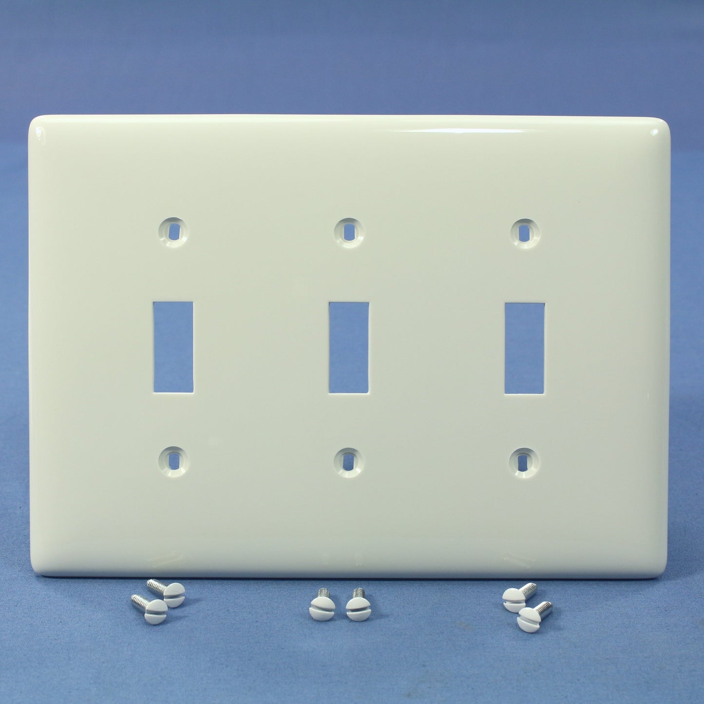 Hubbell NPJ3W White 3-Gang Toggle Switch Unbreakable Mid-Size Wallplates 10pcs