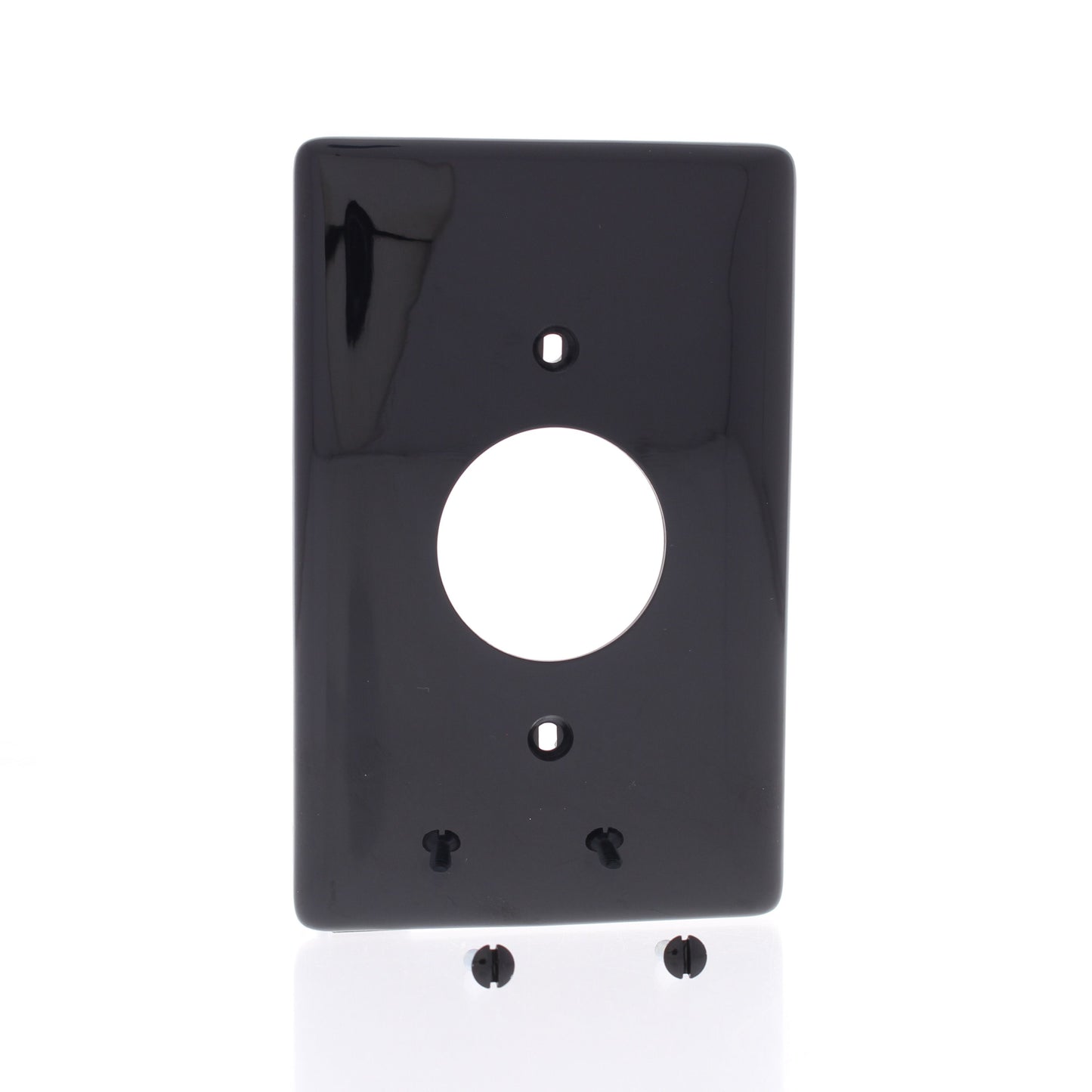 Hubbell NPJ7BK Black 1-Gang 1.406in. Outlet Unbreakable Mid-Size Wallplate Cover