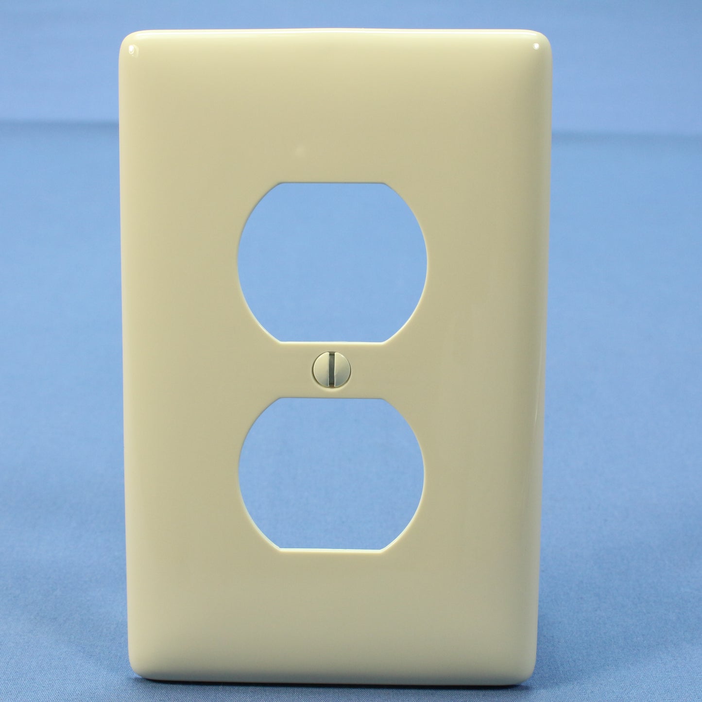 Hubbell NPJ8LA Light Almond 1-Gang Duplex Unbreakable Mid-Size Wallplate Cover