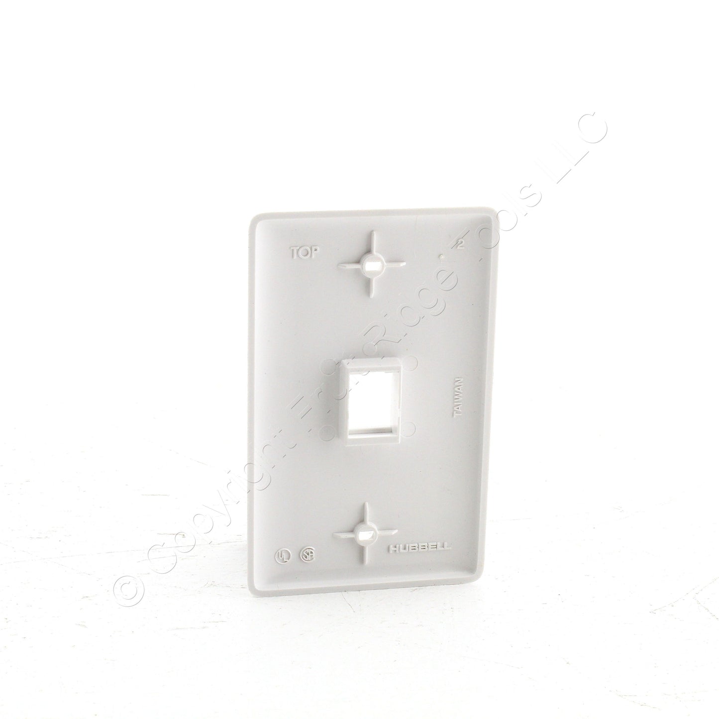 25-Pack of Hubbell NSP11WUSF25 White USF 1-Gang 1-Port Data Recessed Wallplate