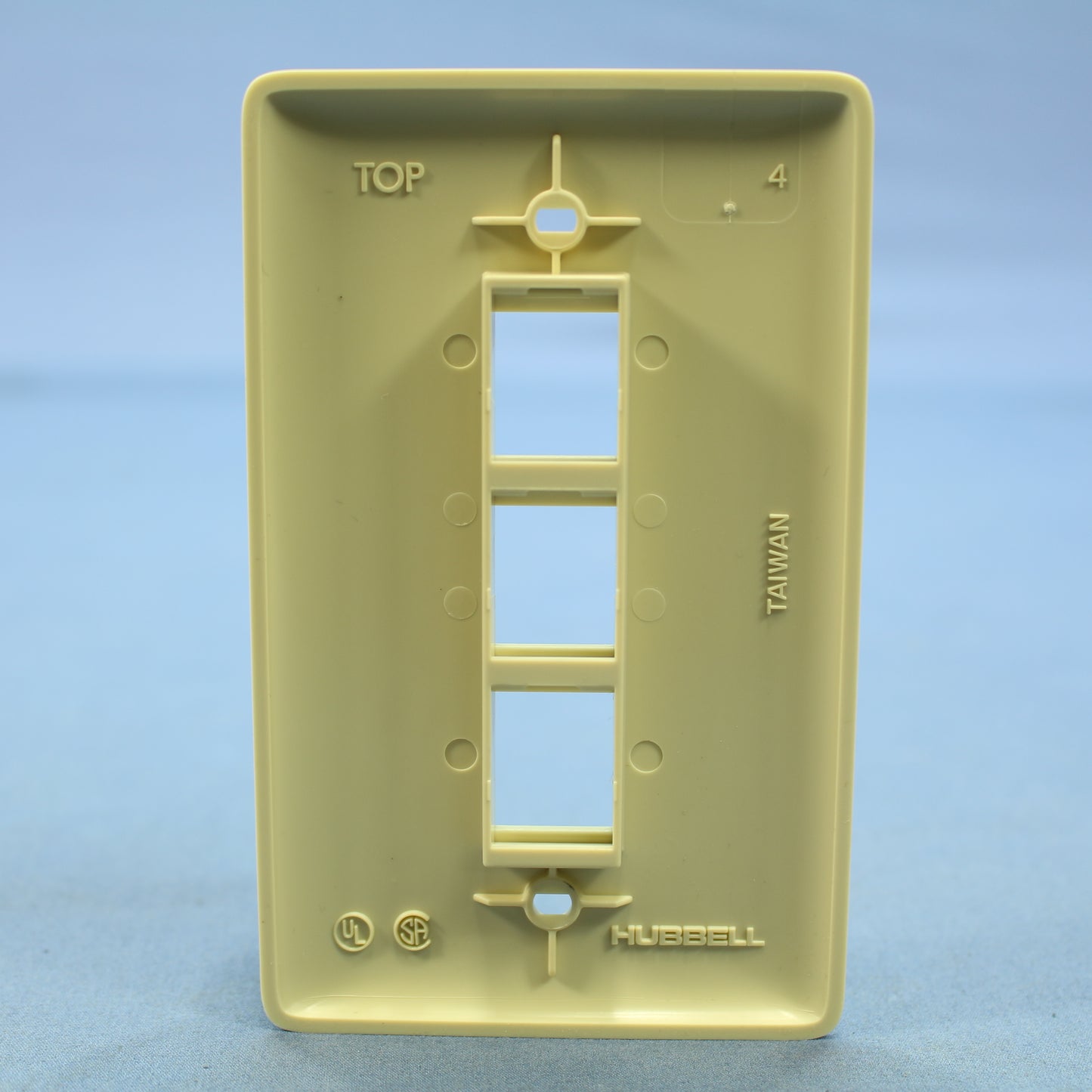 Hubbell NSP13I Ivory 1-Gang 3-Port Flame-Retardant ABS Standard Wallplate Cover