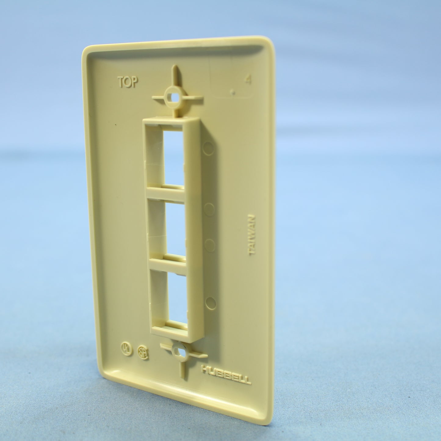Hubbell NSP13I Ivory 1-Gang 3-Port Flame-Retardant ABS Standard Wallplate Cover