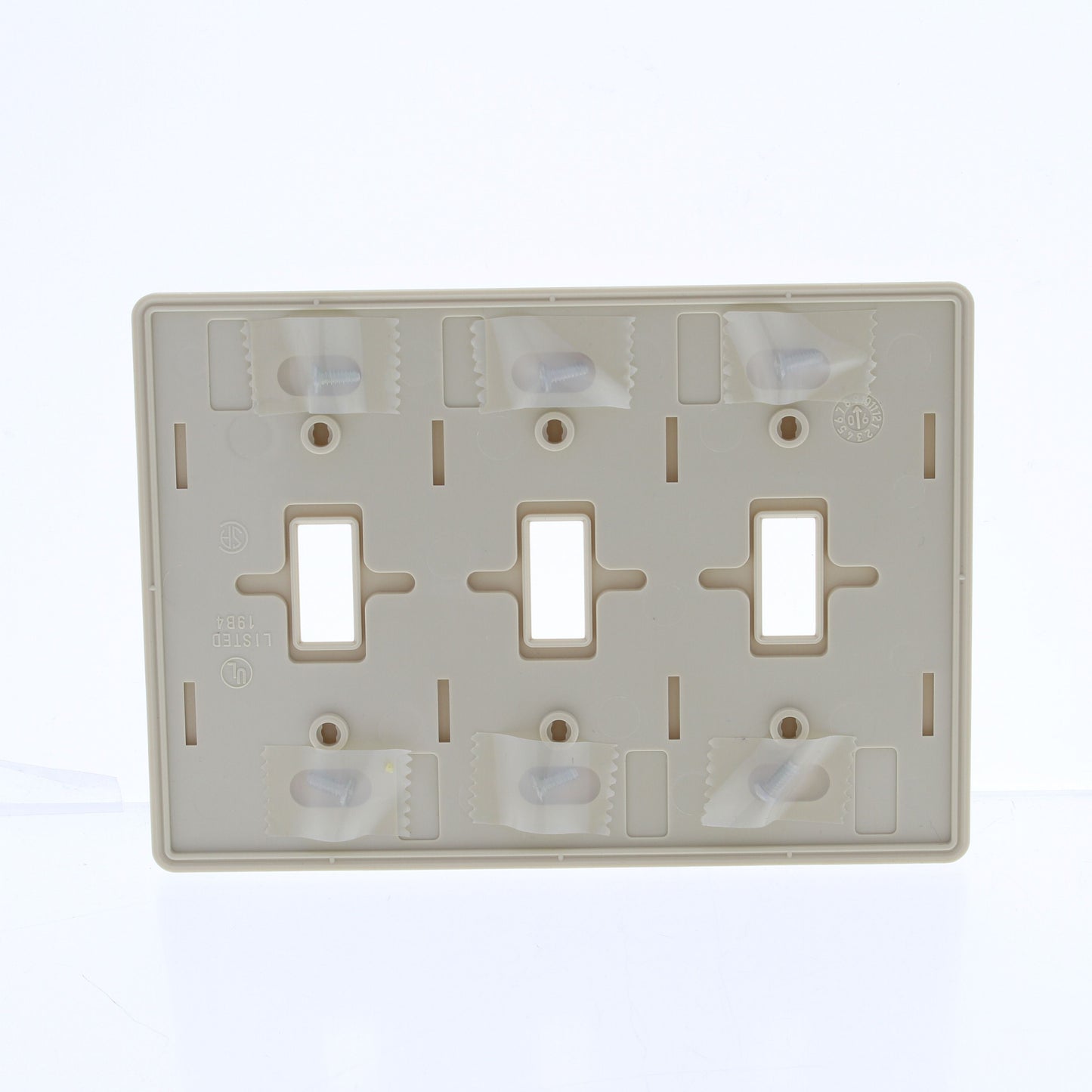 Hubbell RFW3I Ivory 3-Gang Toggle Switch Screwless Unbreakable Wallplate Cover