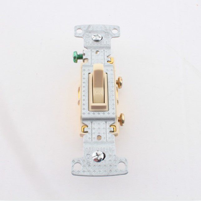 Hubbell RS115I Ivory Residential Single Pole 15A Toggle Light Switches 10-pack