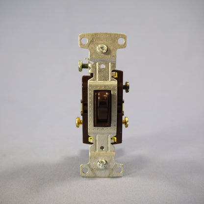Hubbell Brown Framed Toggle Wall Light Switch 3-way Residential 15A Bulk RS315