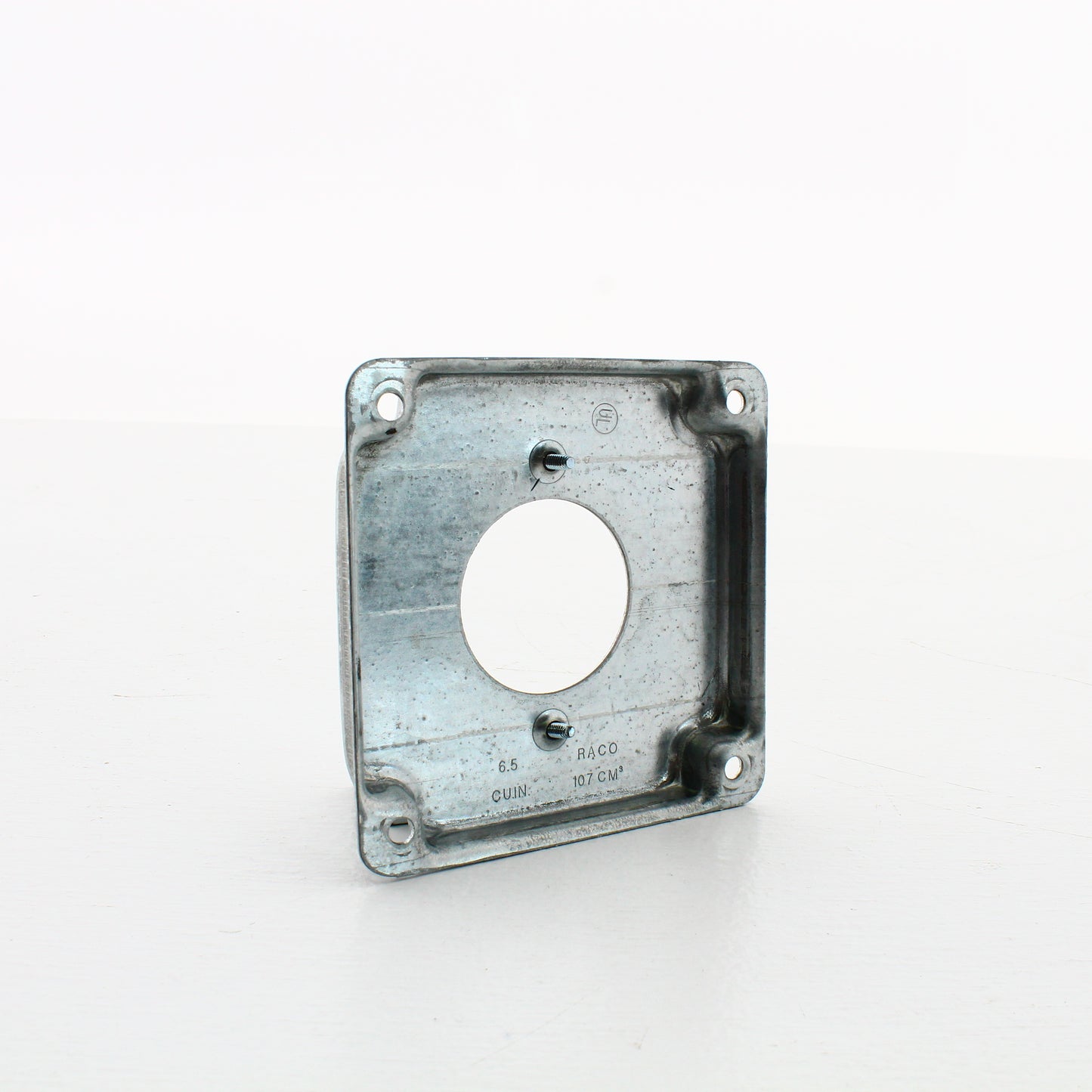 4" Square Box Cover for 20A/30A Locking Receptacle 1.71" Dia. Outlet RACO 811C