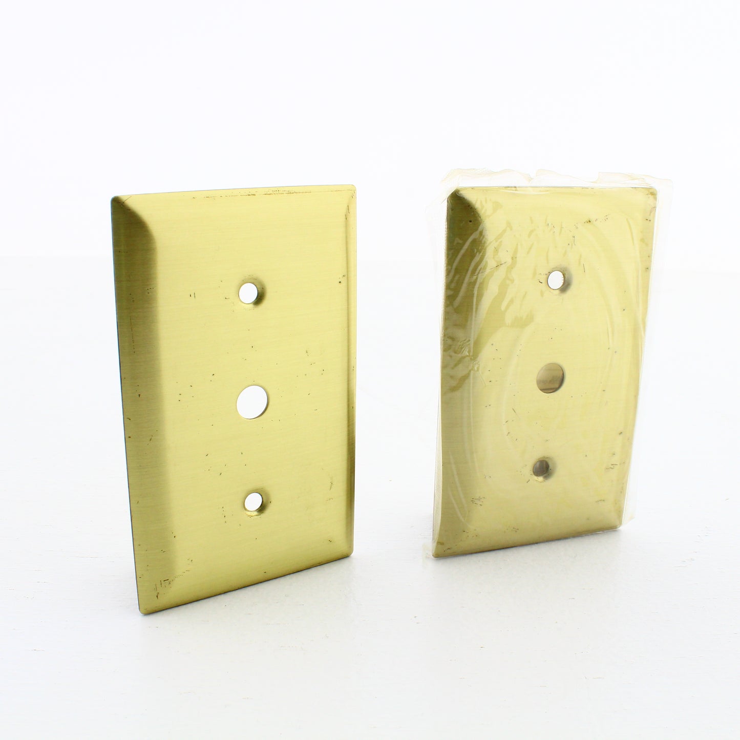 Hubbell SB738 Brass 2-Gang Phone .375" Satin Brass Wallplate Strap Mount 2pcs