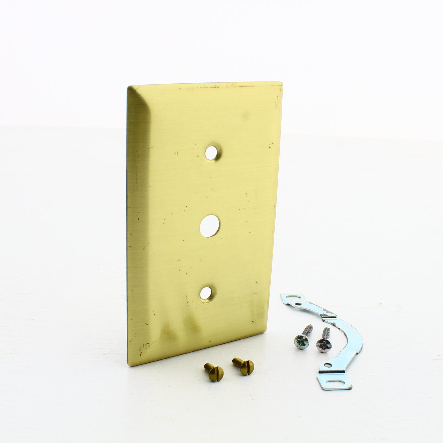 Hubbell SB738 Brass 2-Gang Phone .375" Satin Brass Wallplate Strap Mount 2pcs