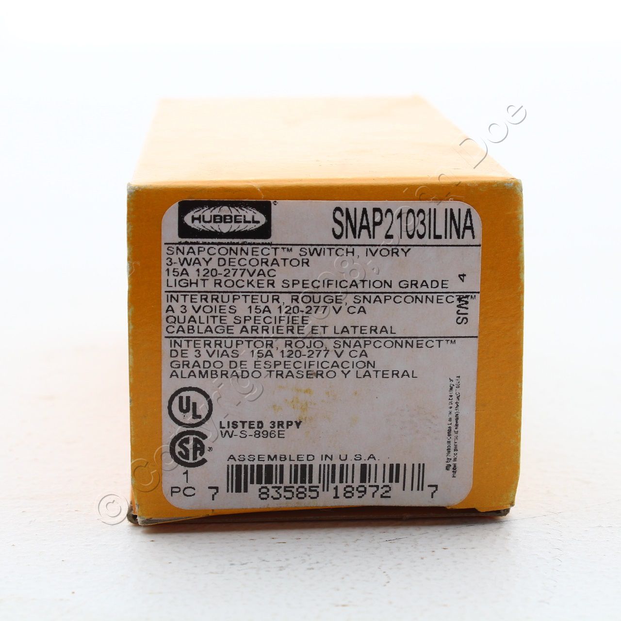 Hubbell SnapConnect Illuminated Ivory 3-Way Rocker Switch 15A SNAP2103ILINA