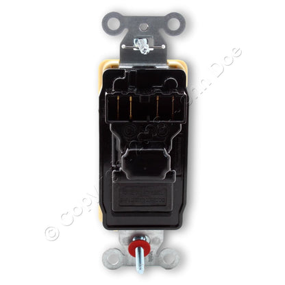 Hubbell SnapConnect Illuminated Ivory 3-Way Rocker Switch 15A SNAP2103ILINA