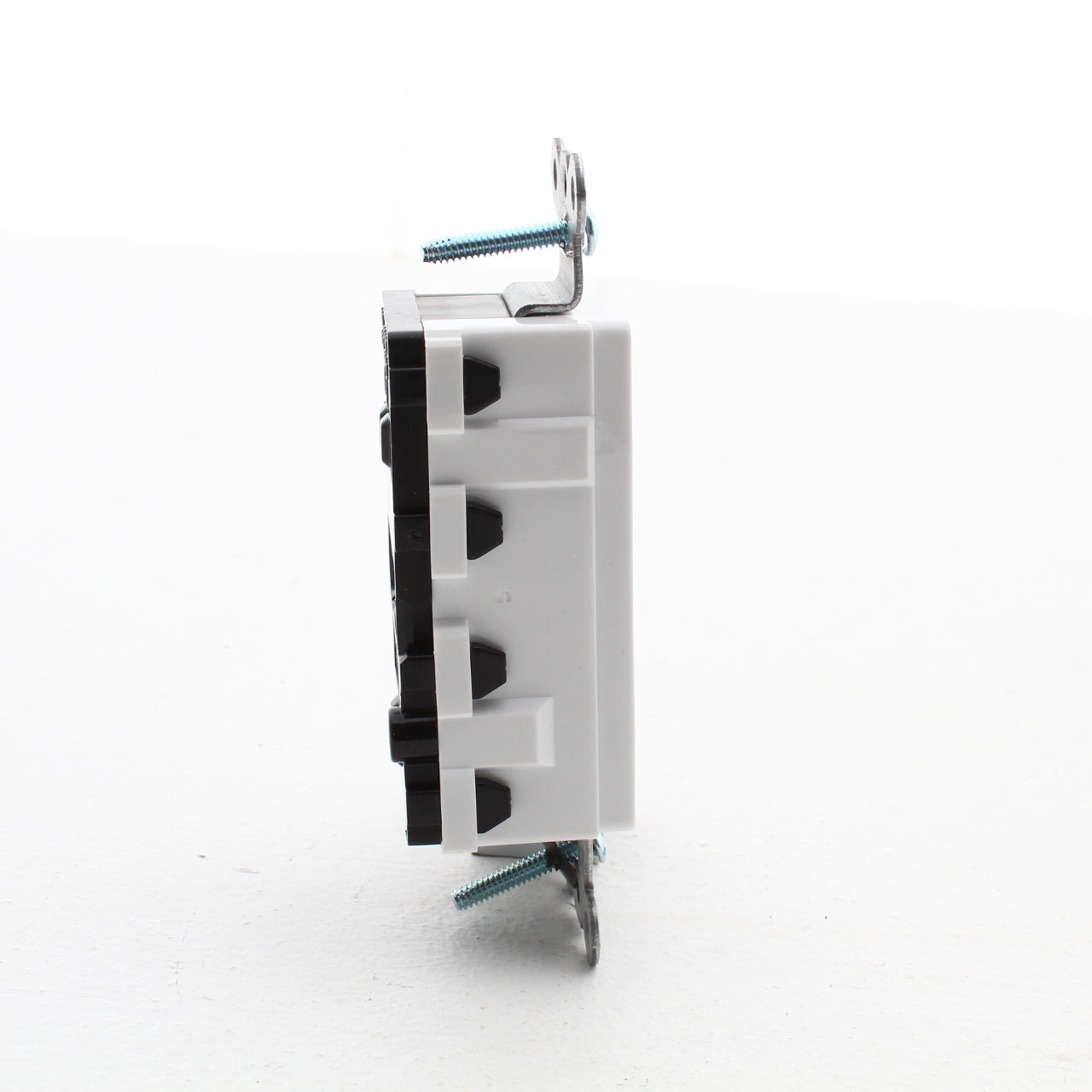 Hubbell SNAP2152WLTRA White 15A SnapConnect Receptacle Tamper Resistant w/LEDs