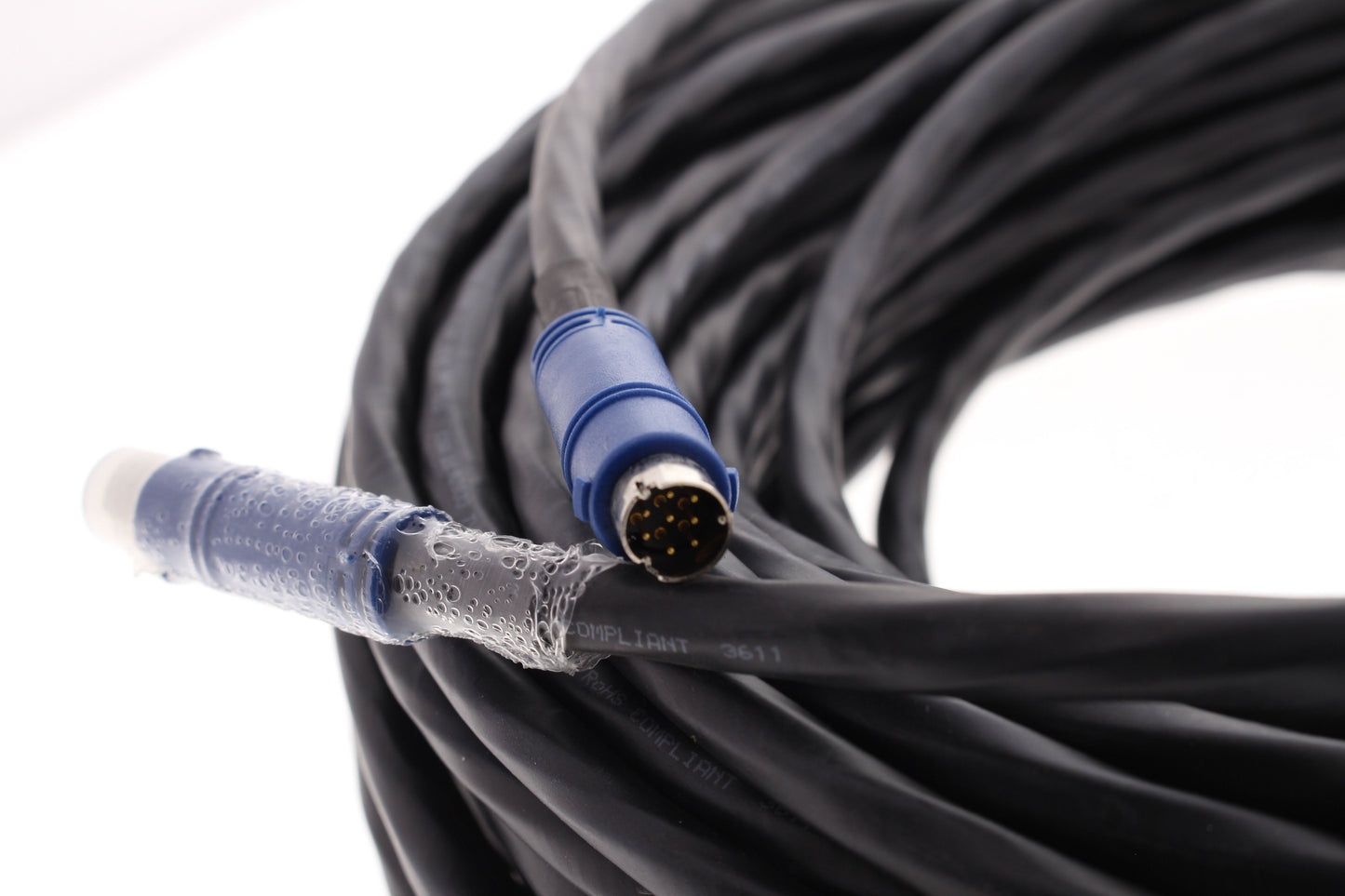 Hubbell VGA6P90BK 90ft 8-Pin Mini DIN M/M VGA Cable PlugnPlay XEnd Plenum Patch