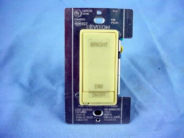 Leviton 10000-PI Ivory Multi-Location Remote Dimmer Switch w/ Preset MicroDim
