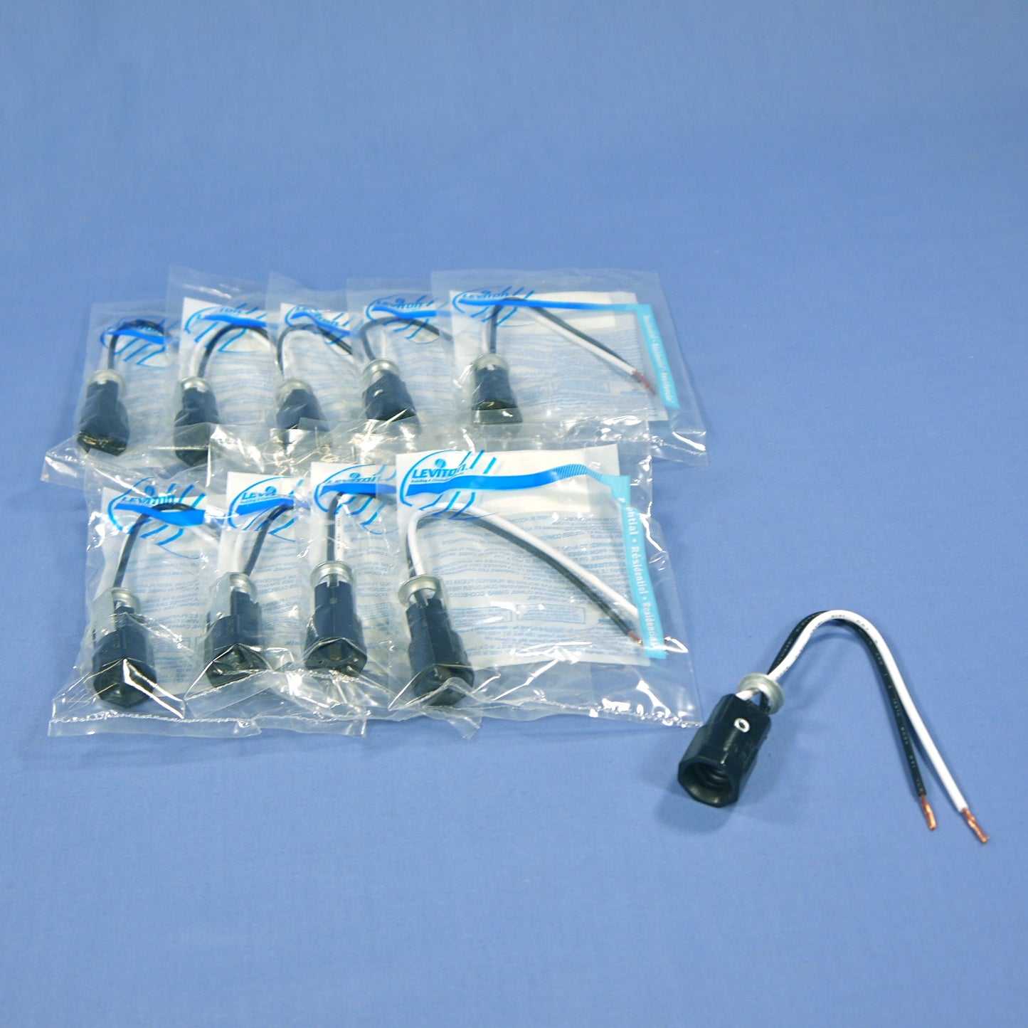 10 Leviton Candelabra Base Lamp Holders Light Socket Keyless 75W 125W 10014-500