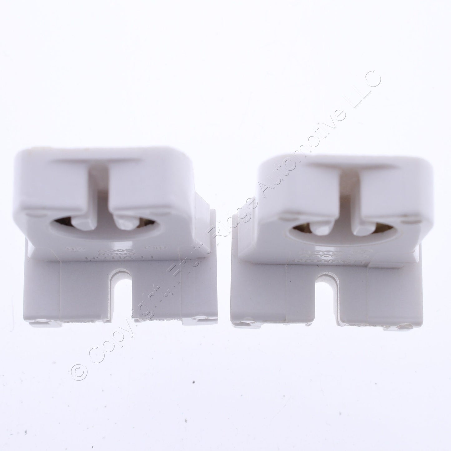 2-Pack Leviton Fluorescent Lamp Holder Light Socket G13 Base T8 T12 Medium 13351