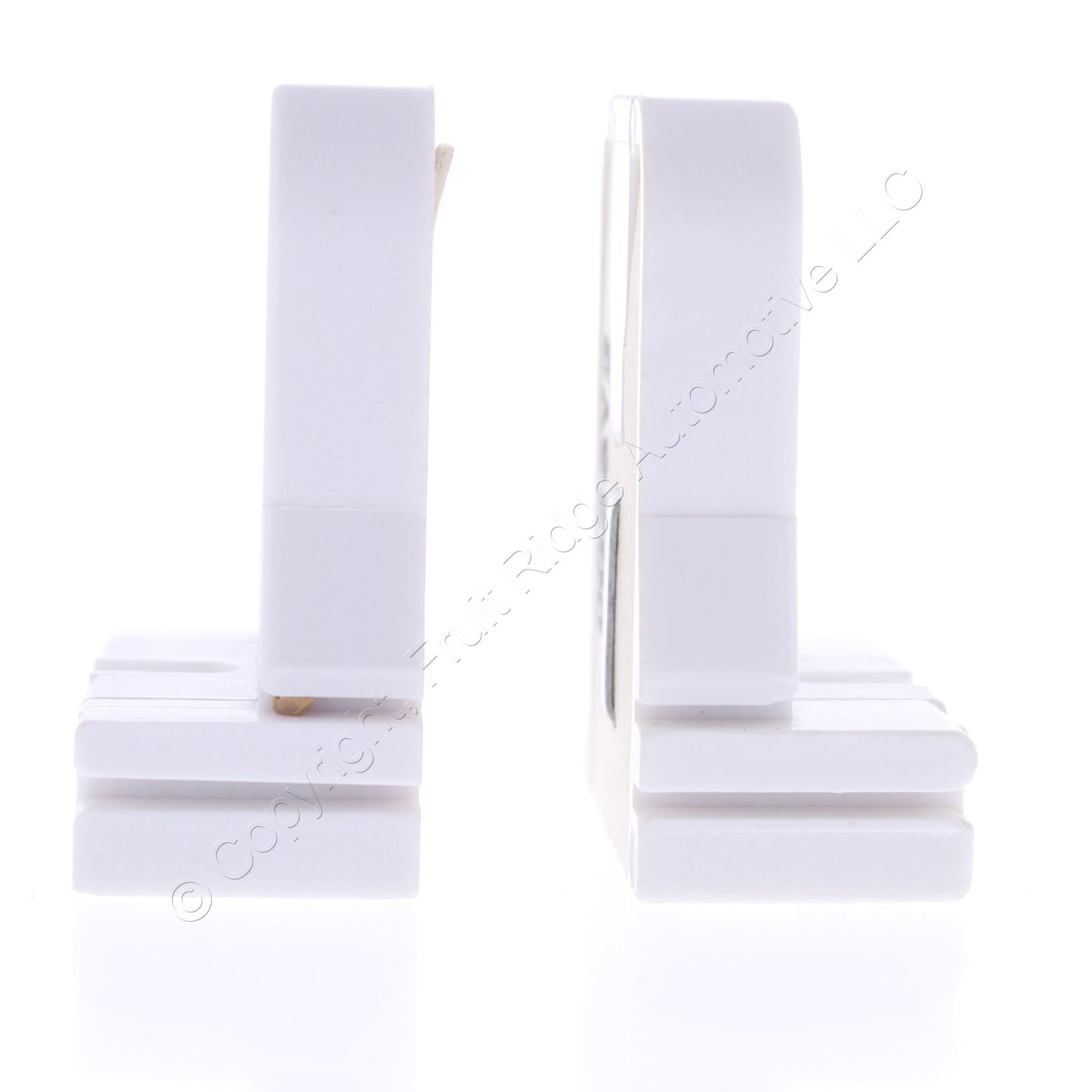 2-Pack Leviton Fluorescent Lamp Holder Light Socket G13 Base T8 T12 Medium 13351