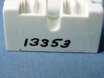 Leviton Fluorescent Lamp Holder T-8 T-12 Light Socket .88" Center Lamp 13353