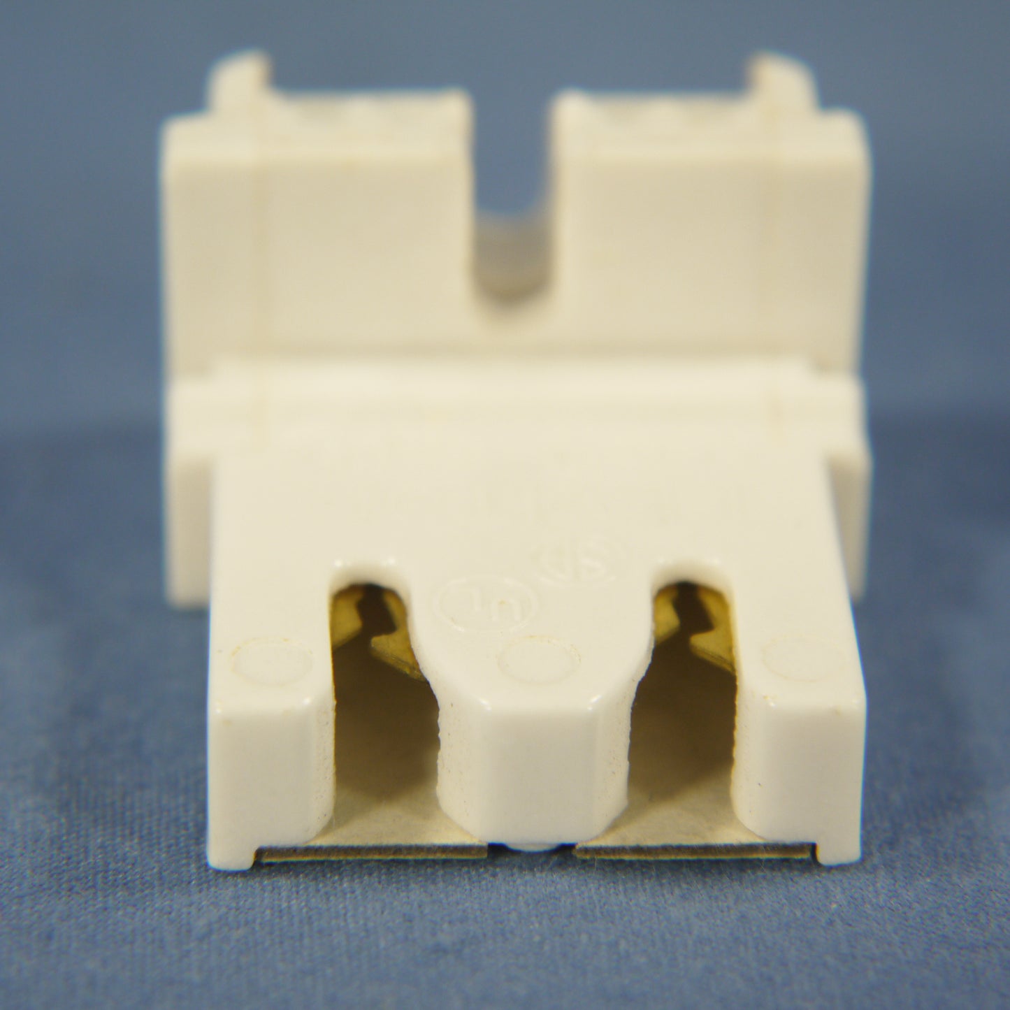 Leviton Panel Mount Fluorescent Lampholder Light Socket G13 Base T8 Bi-Pin 13451
