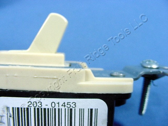 Leviton 1453-I Ivory 3-Way Toggle Wall Light Switch Residential 15A 120V Bulk