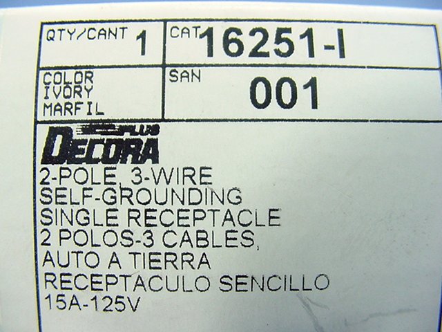 Leviton 16251-I Ivory 15A Decora Receptacle Outlet Nema 5-15R Boxed Commercial
