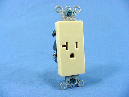 Leviton Ivory Decora Commercial Receptacle Outlet Nema 5-20R 20A 16341-I Boxed