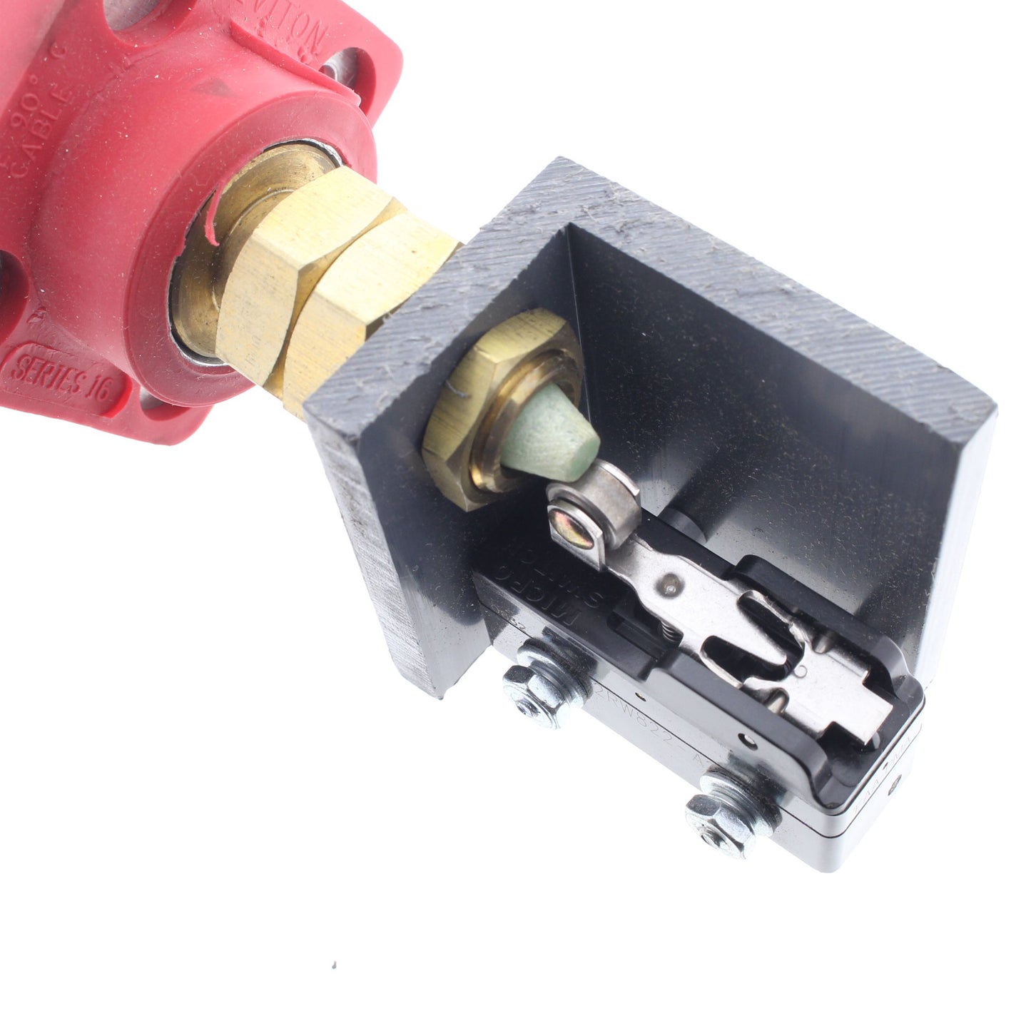 Leviton Red 16RSW-R Cam-Type Plug Panel Receptacle Microswitch ECT 16 Series