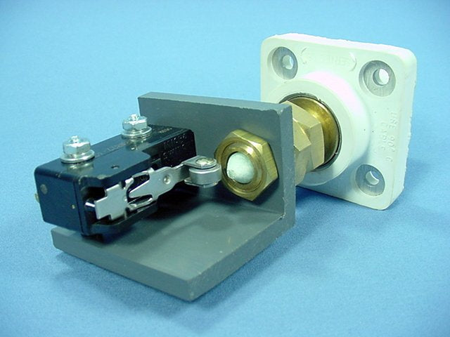 Leviton 16RSW-W White Cam Plug Panel Receptacle Microswitch ECT 16 Series