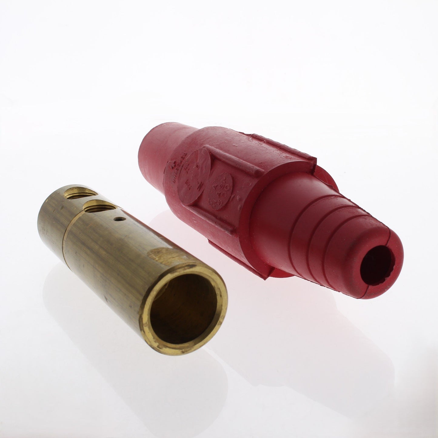 Leviton Red 17 Series Detachable Female Cam Plug Dual Screw 690A 600V 17D26-R