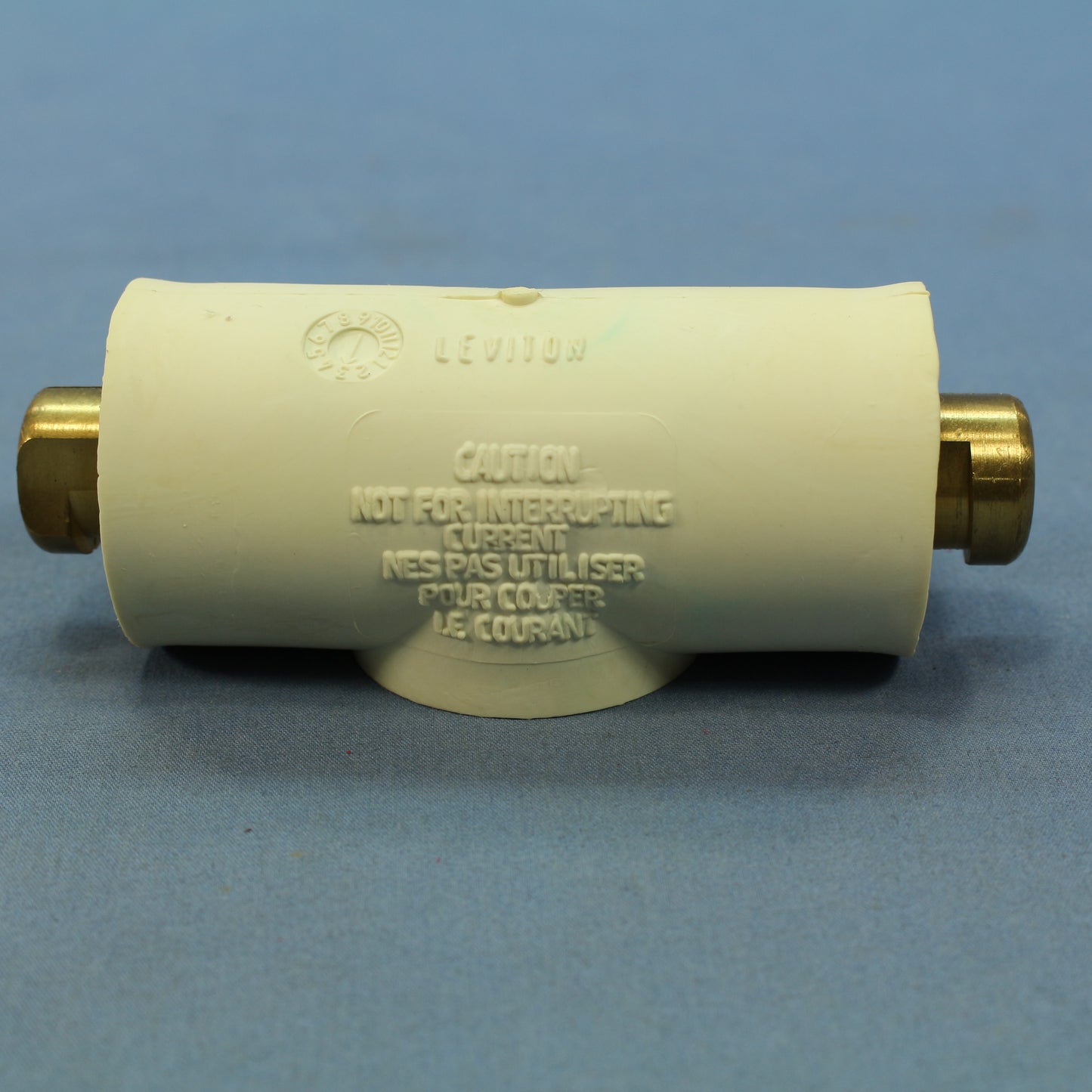 Leviton 18A25-W White Male-Male Turnaround Connector Plug 18 Series 400A 600V
