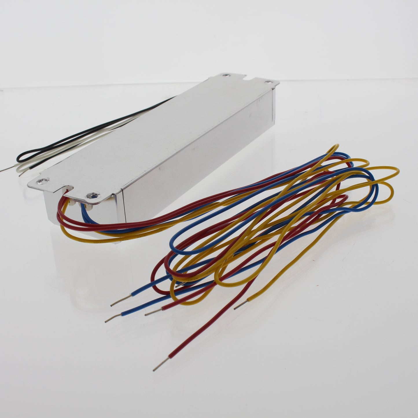 TCP E4-3-2IS32-277N T8 Lamp Instant Start Electronic Ballast 1PS00 277VAC 4/3/2