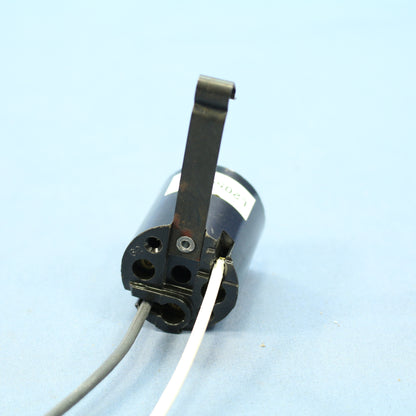 Leviton 2054-1C Phenolic Lamp Holder Light Socket Hickey E26 Medium Base 660W