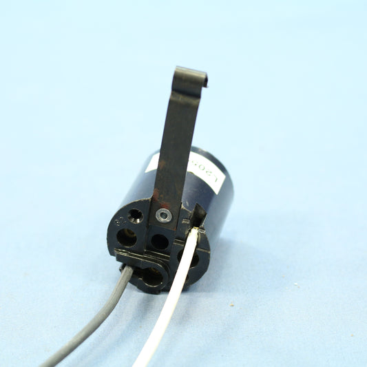 Leviton 2054-1C Phenolic Lamp Holder Light Socket Hickey E26 Medium Base 660W