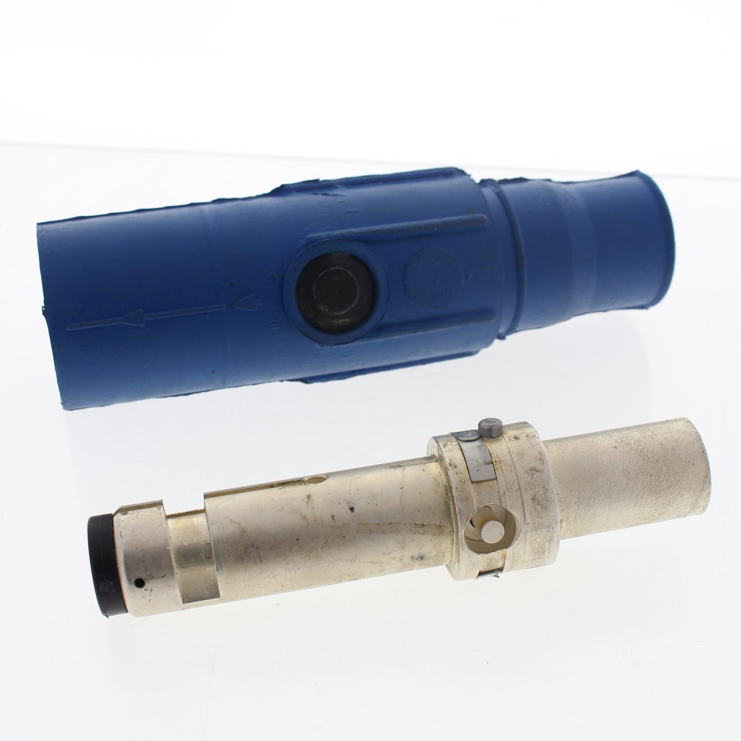 Leviton 22L21 Blue Cam-Type Male Connector Crimped 250-350mcm Latching Ball Nose