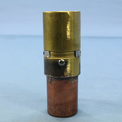 Leviton White 22L25-W 22 Series Female Latching Cam-Type Connector Plug 690A