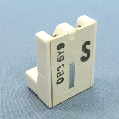 Leviton 23451-ONX Panel Mount Fluorescent Lampholder Socket Bi-Pin w/ Nut Screw