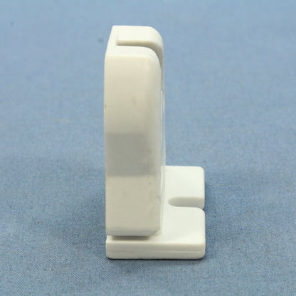Leviton Fluorescent Shunted Lamp Holder Light Socket T8 Medium Bi-Pin G13 23651