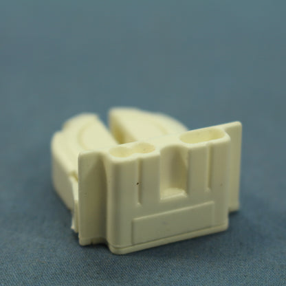 Leviton Fluorescent Lampholder Socket Energy-Efficient T8 BiPin Shunted 23652-NP