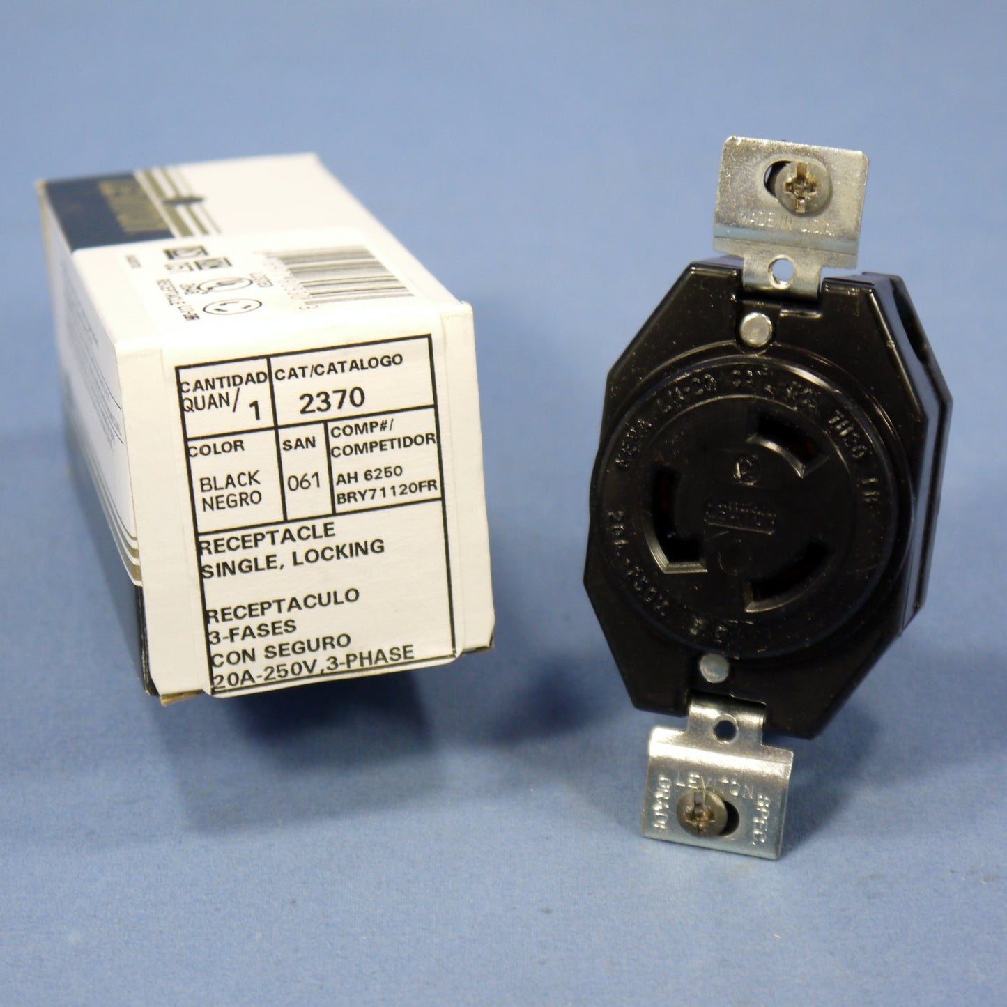 Leviton L11-20R Turn Twist Locking Receptacle Outlet 20A 250V 3? 2370-061 Boxed