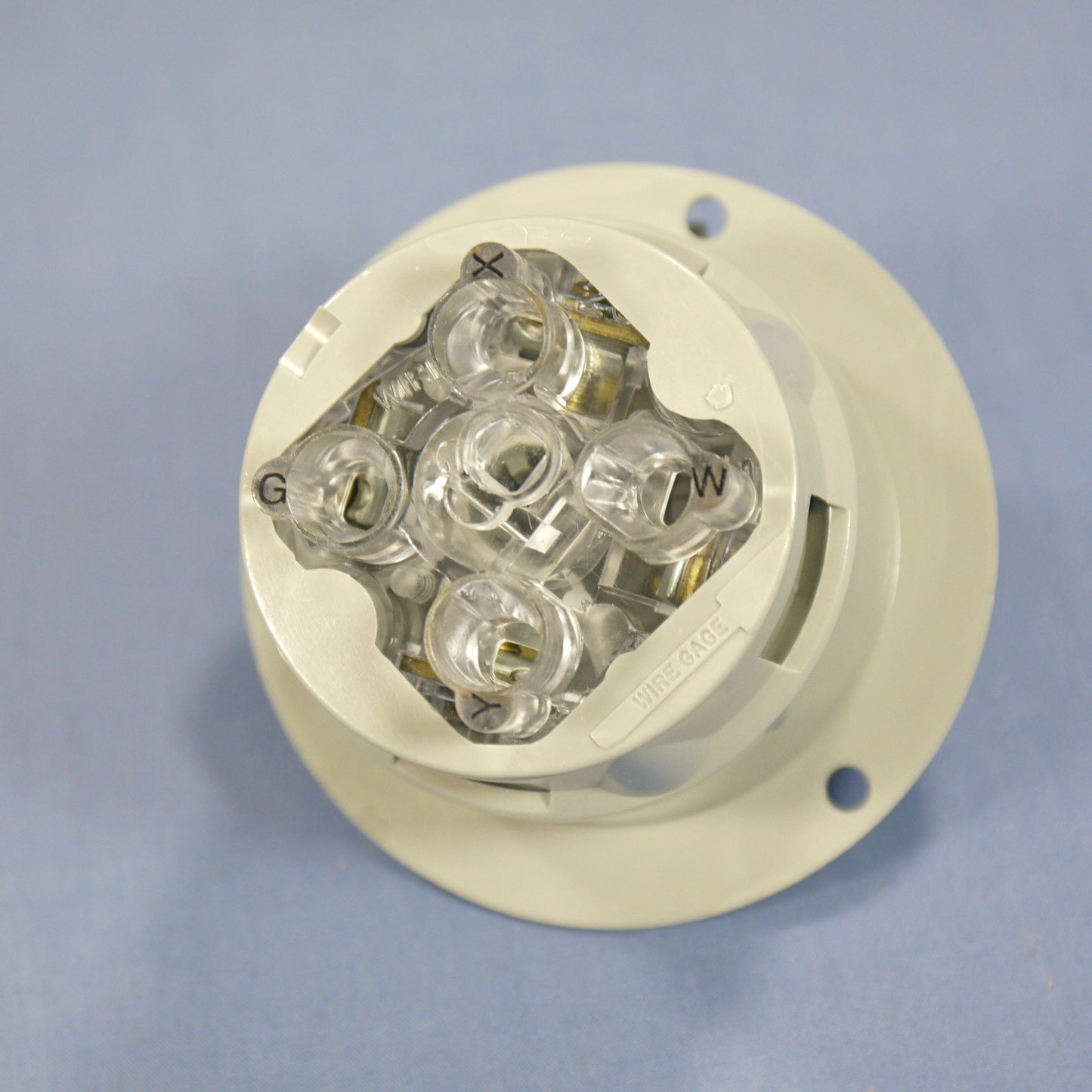 10 Leviton Gray L14-20P Locking Flanged Inlet Twist Plugs 20A 125/250V 2415-GY