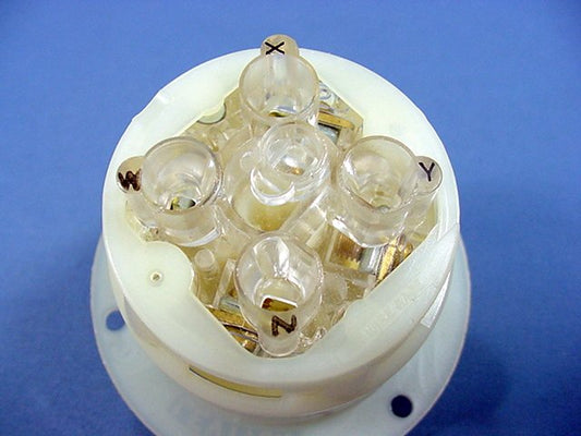 Leviton Twist Turn Locking Flanged Inlet Plug L19-20P 20A 277/480V 3�Y Bulk 2455