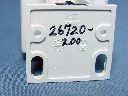 Leviton 26720-200 Compact Fluorescent Lamp Holder CFL Light Socket GX23 Bulk 75W