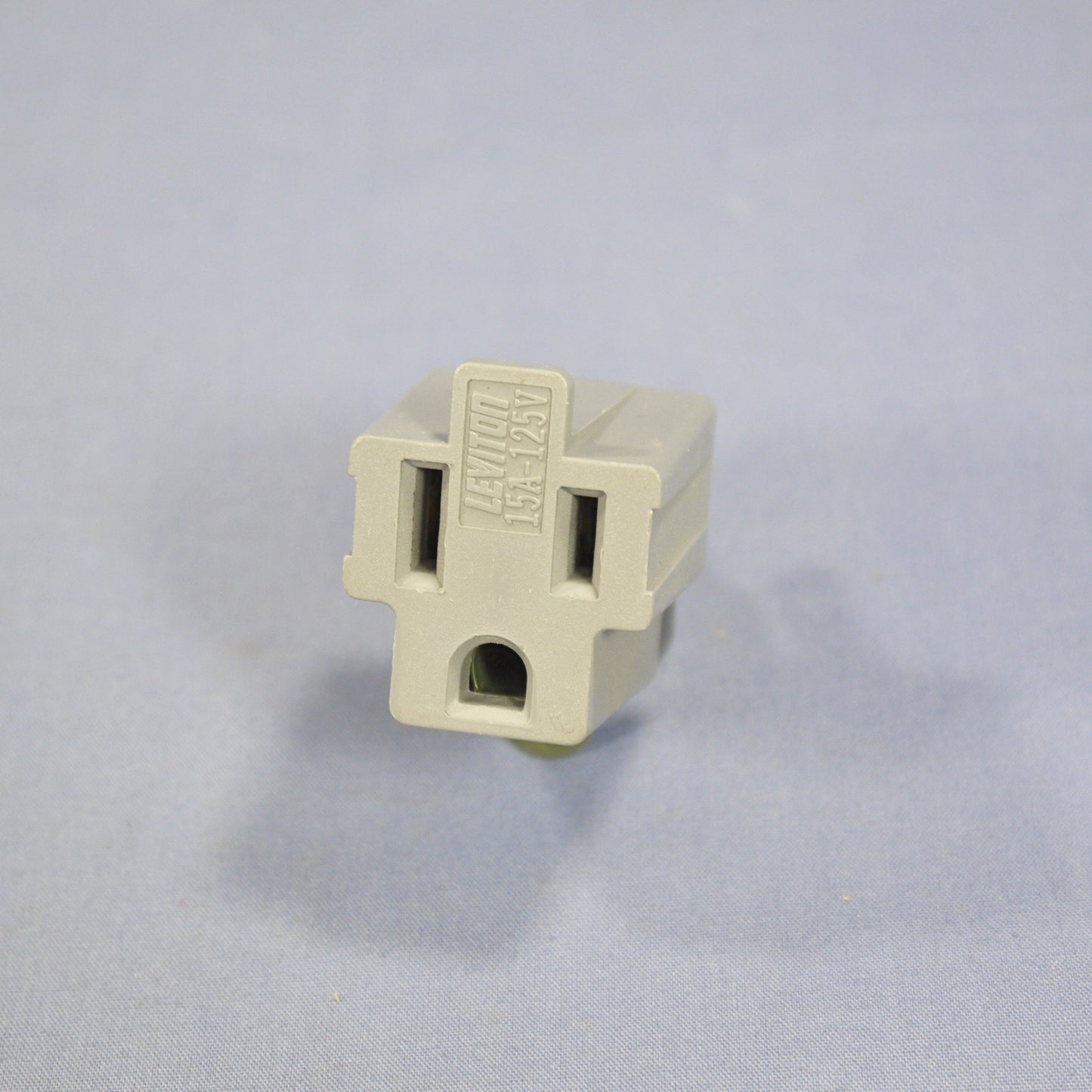Leviton #274 Gray 15A 3-Prong Polarized Plug Outlet Adapter 5-15R Bulk Grounded