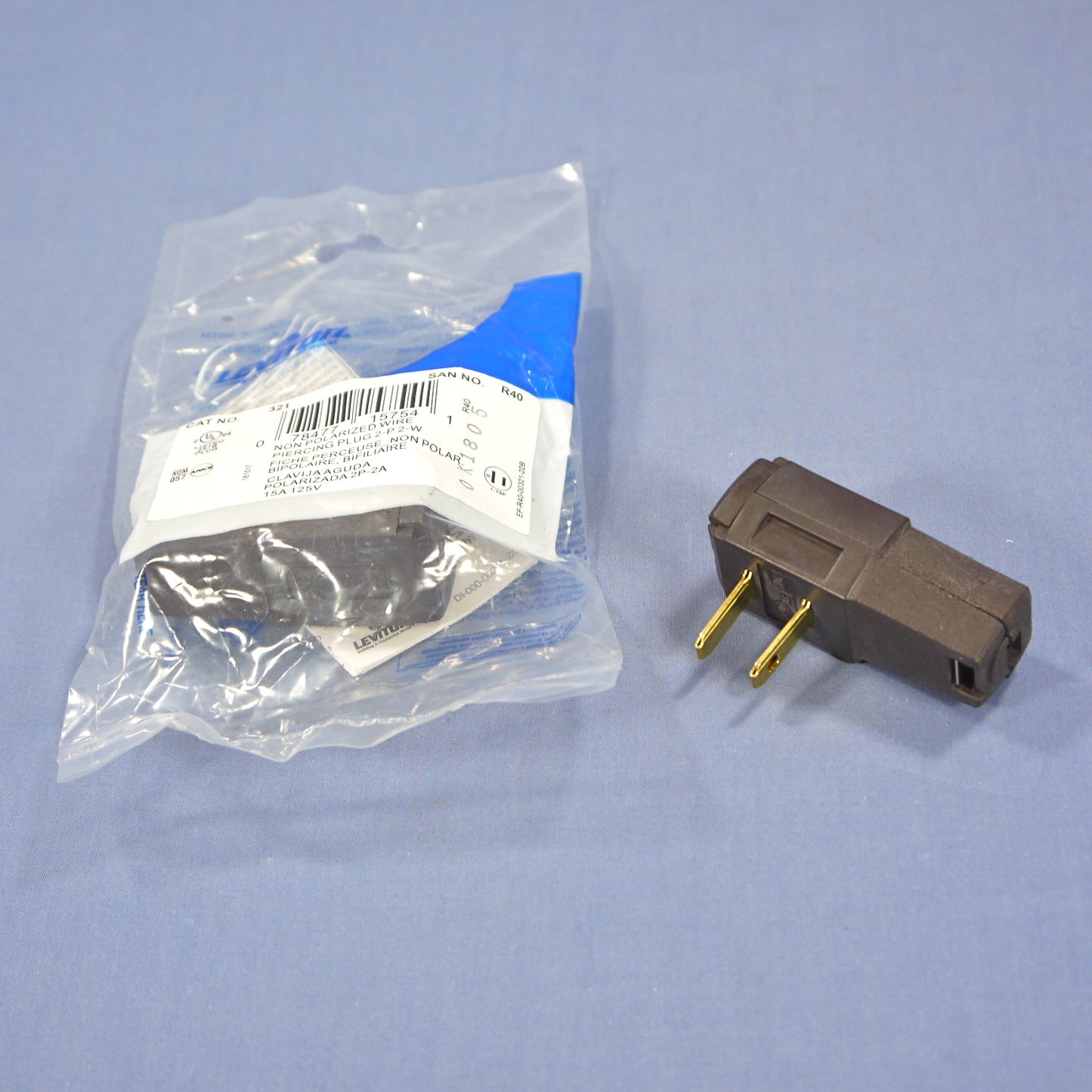 Leviton 321 Brown Side Mount Right Angle EZ-Wire Plugs 15A Non-Polarized 2pcs