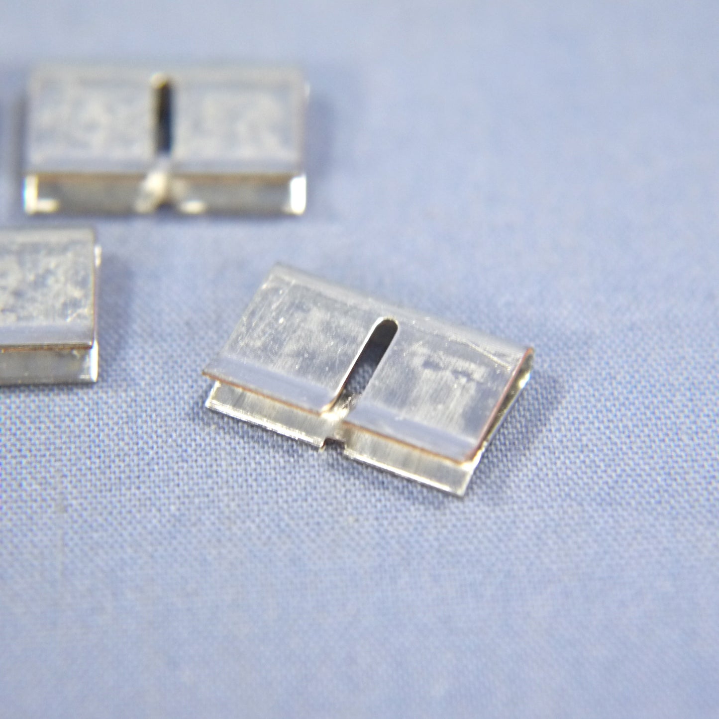 10 Leviton 2-Position Bridging Clips for Split M Phone Wiring Blocks 40067-BC