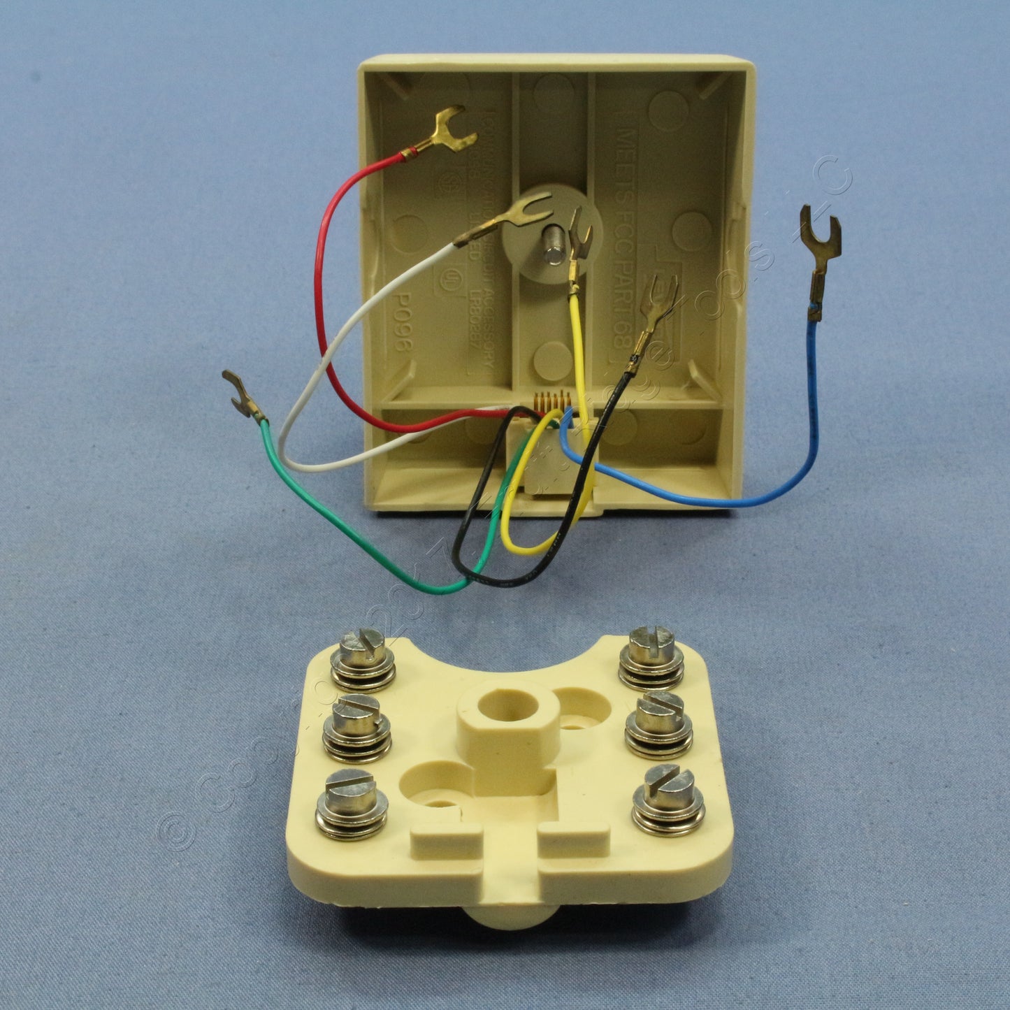 5 Leviton Ivory Telephone Surface Mount Jacks Modular Phone Type 625C 6P6C 40236